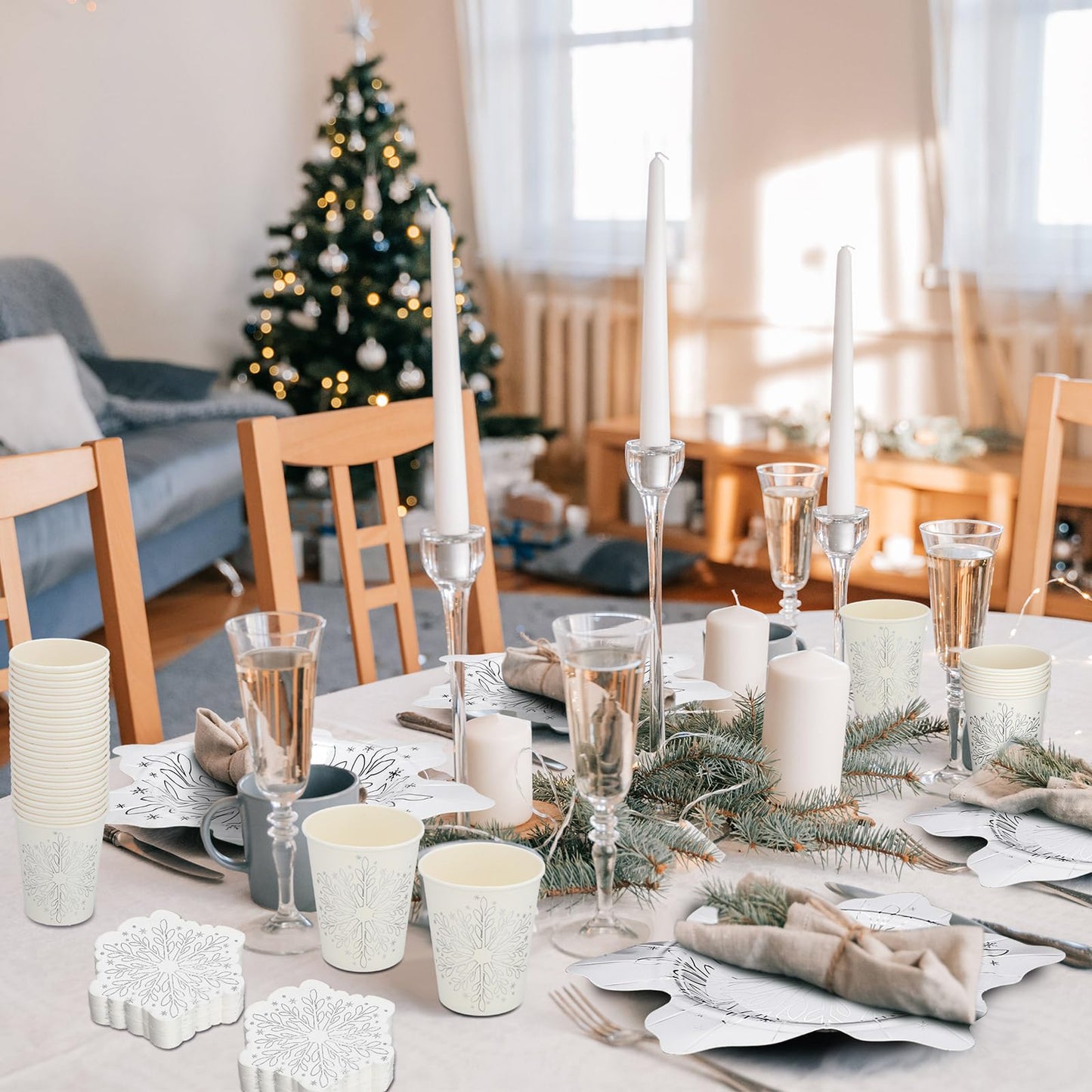 Zhehao 96 Pcs Winter Snowflake Plates and Napkins Set Christmas Snowflake Tableware Set Frozen Winter Plates, Cups, Napkins for Wonderland Party Supplies