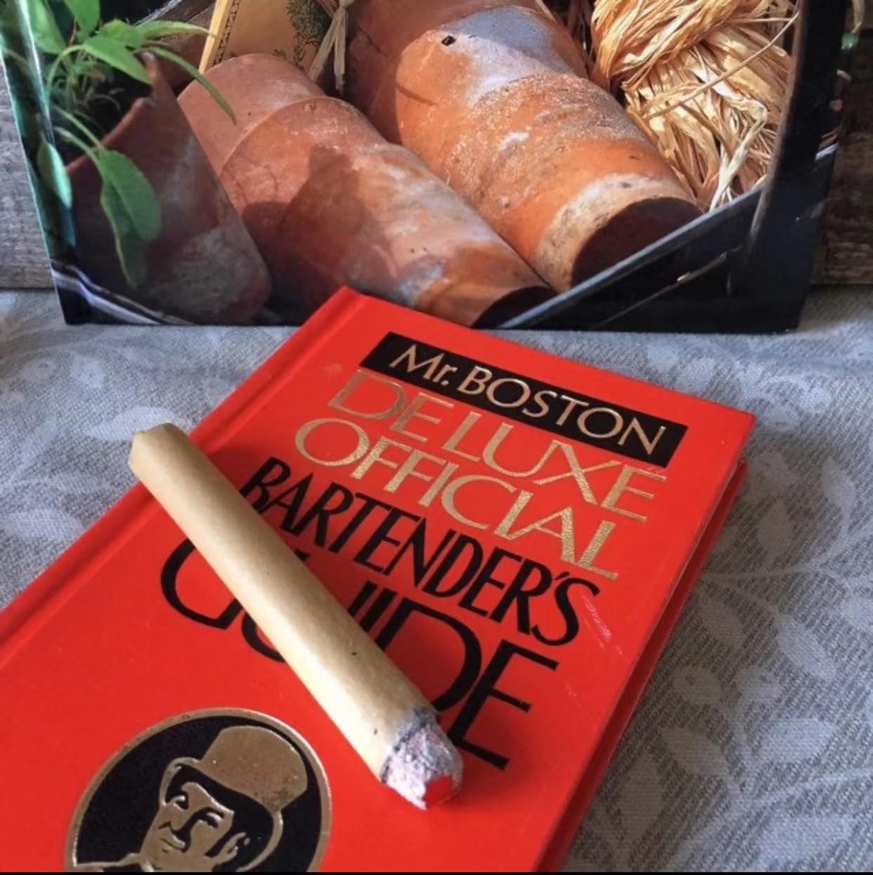 CLESEN Puff Cigar 4.5 Inch(12 Pack),That Blow Smoke,Durable ，Realistic,Ideal for Themed Parties,Prop for Prank, Halloween Costume, Movie, Or Theater Play Tricky Fun Gag Cool Toy,