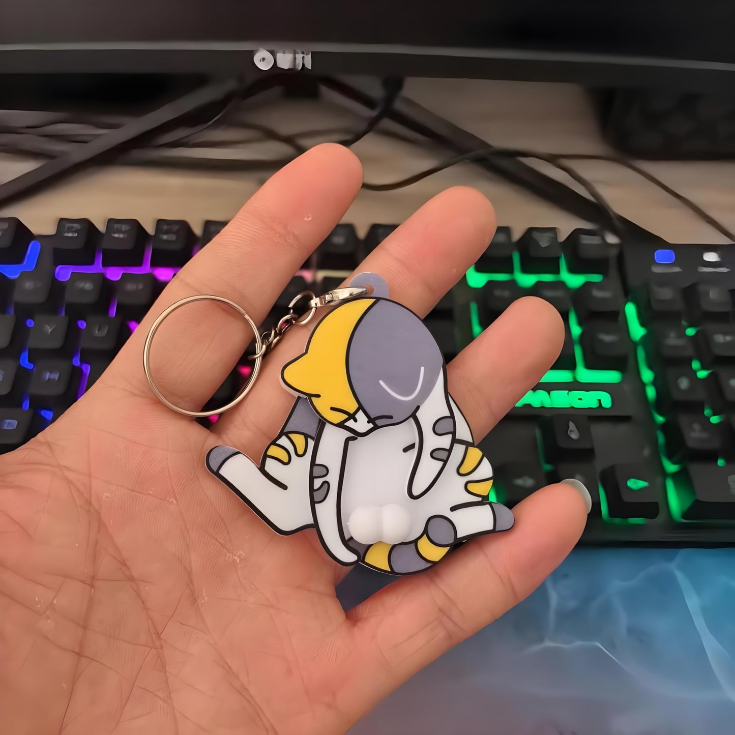 Mischief Cat Interactive Keychain, Funny Wiggling Cat Keychain with Rotating Cats Eggs,Fun Keychains for Bags (6pcs)